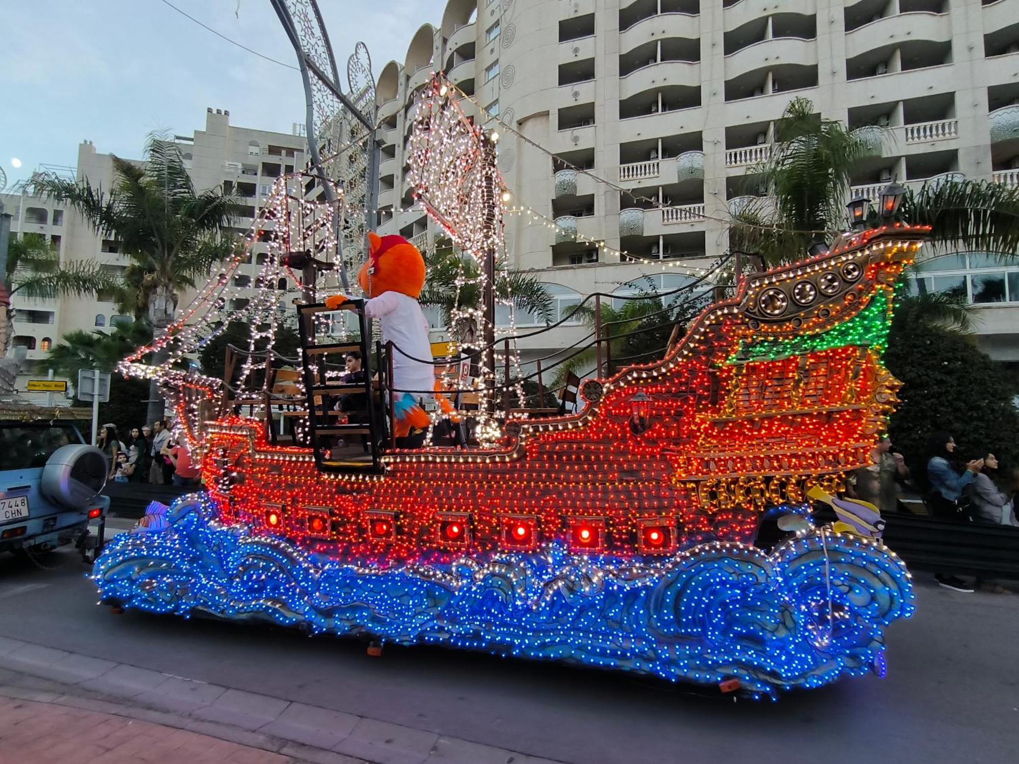 Magic World Apartamento Lyz Y Mar โอโรเปซาเดลมาร์ ภายนอก รูปภาพ